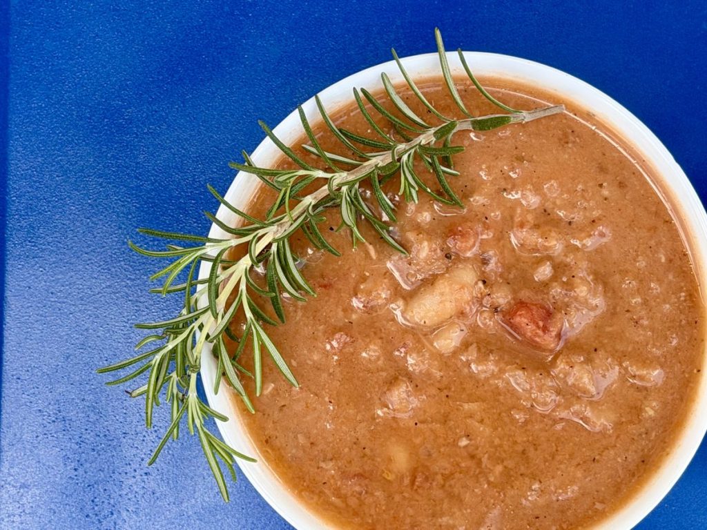 Slow cooker white bean tomato rosemary stew