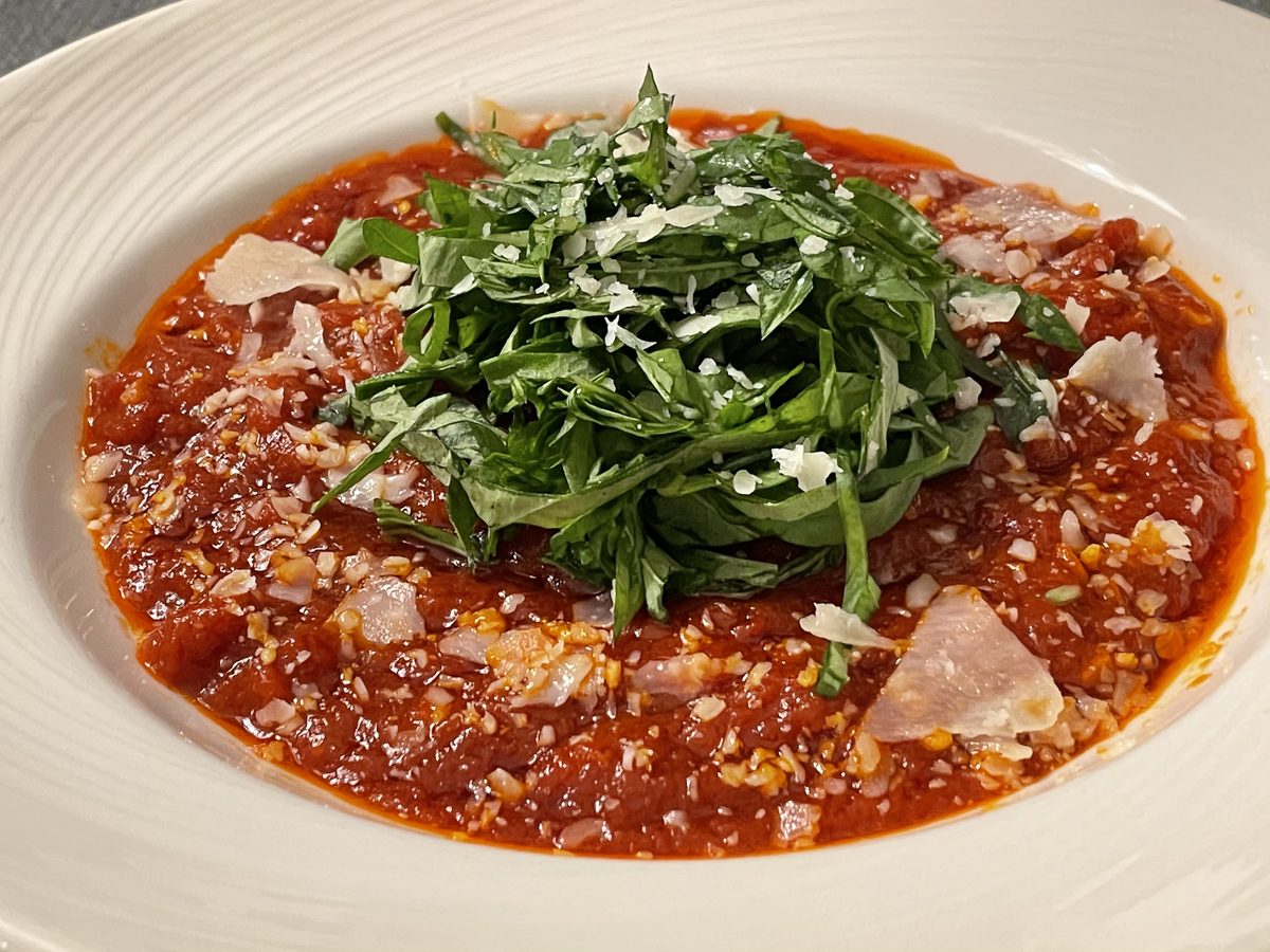 Tomato basil pasta sauce