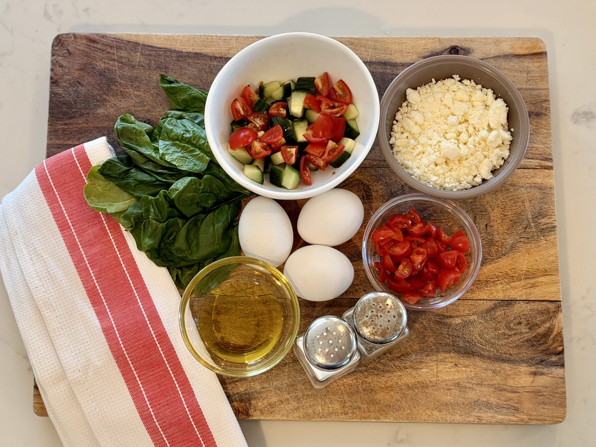 Veggie omelet spinach feta